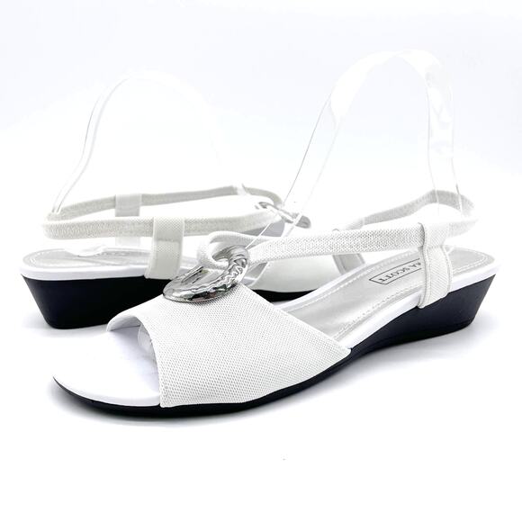 Laura Scott Womens‎ 8 Ola Sandal Open Toe Light Gray Silver Wedge Summer Wedding - Picture 1 of 9